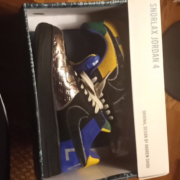 Snorlax Jordan 4s Louis Vuitton - Picture 3 of 3